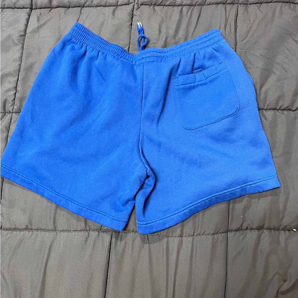 Men Shorts - Picture 2 of 5